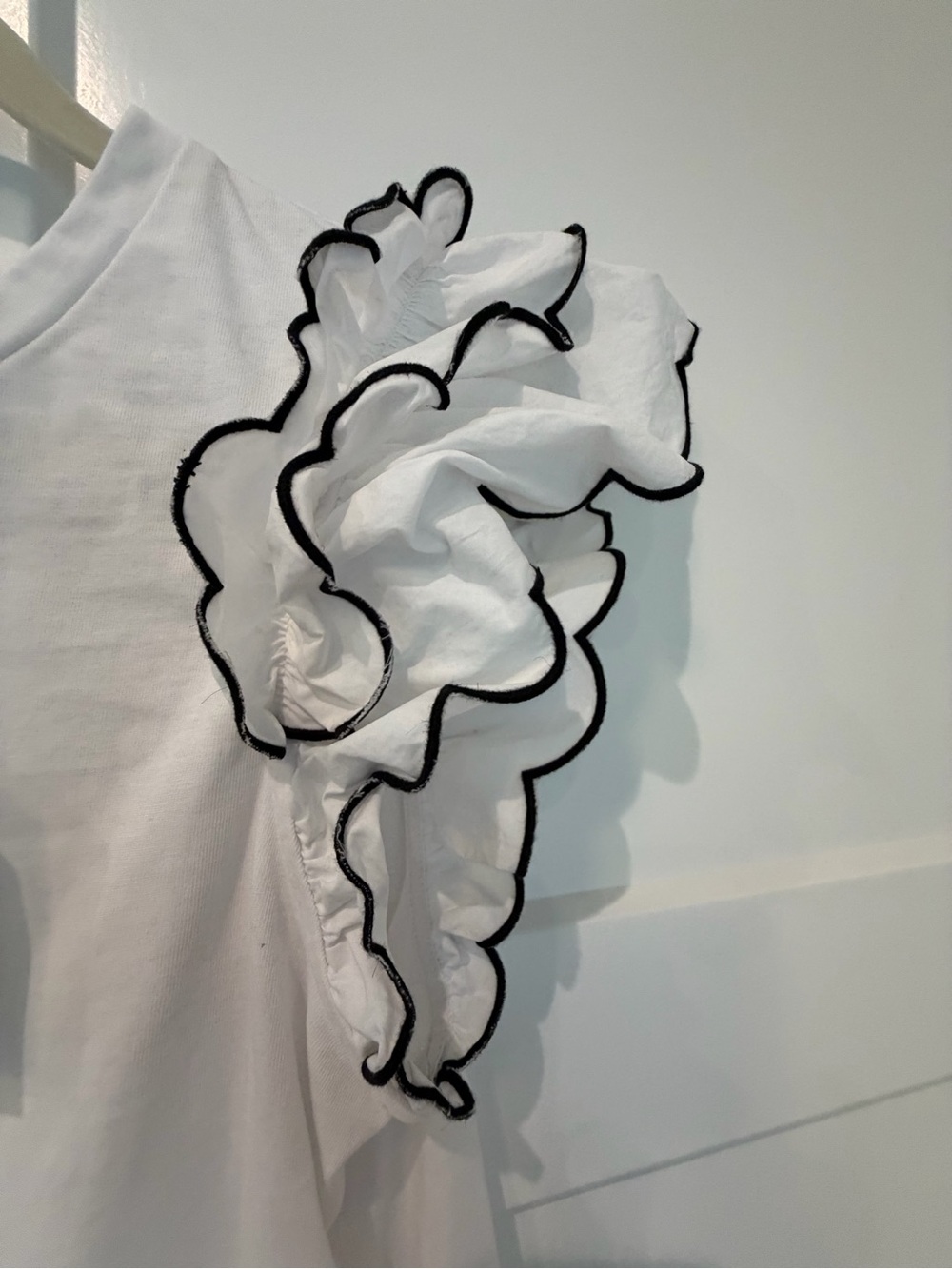 NWT English Factory White Tee with Black Tie Detail - Picture 4 of 6